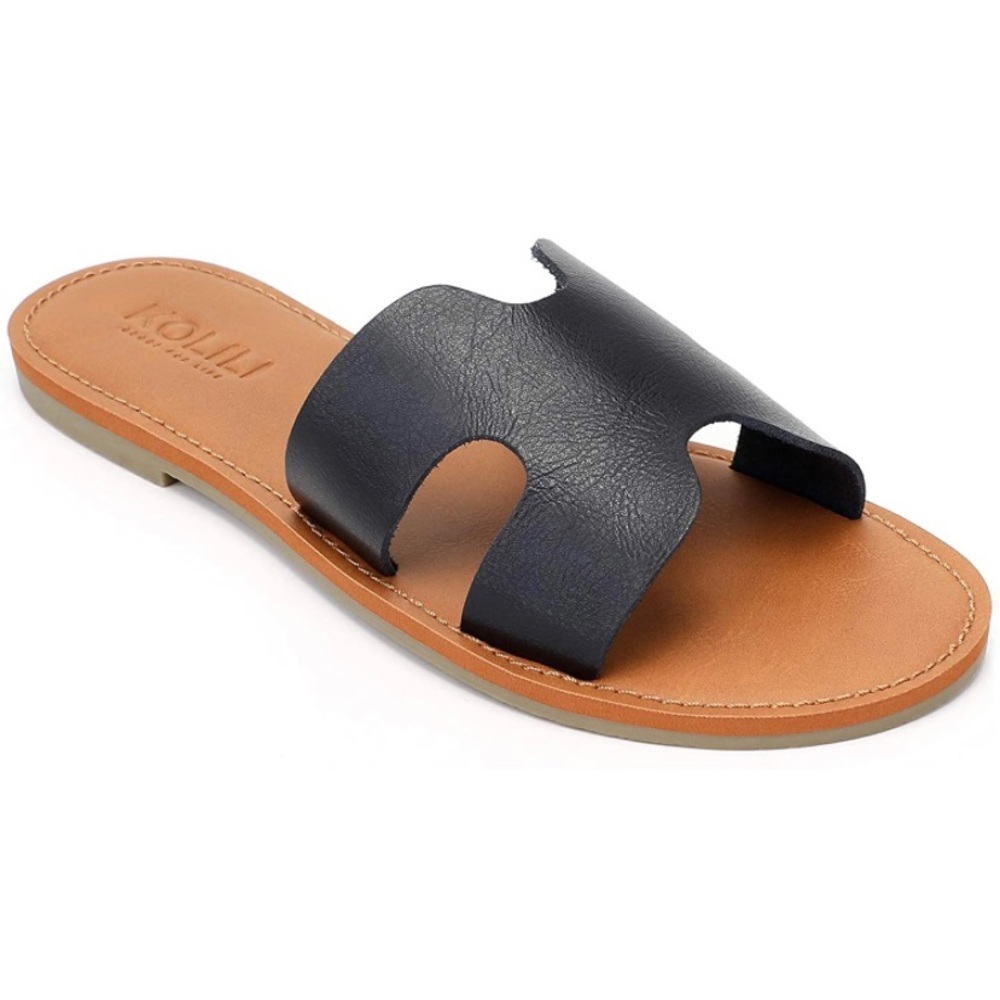 Woman’s Flat Sandals